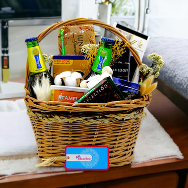 Deluxe Gourmet Basket, Davidoff Espresso, Lindt Chocolate, Barbican Drinks, Mixed Nuts, Wooden Basket